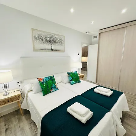Marina Bay 2 Apartment *